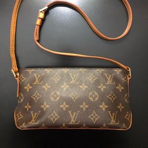 * SOLD * Louis Vuitton Trotteur Crossbody